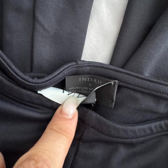 Indah Leticia Pant - Picture 2 of 4